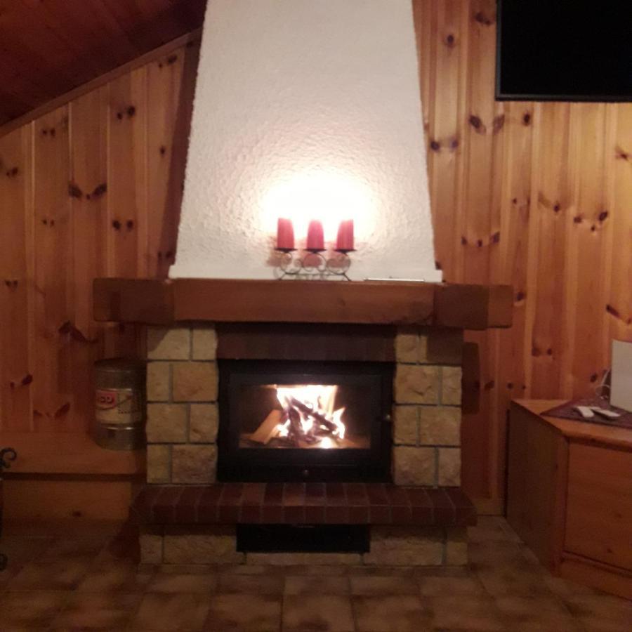 Appartamento Harmony House Salvan Esterno foto
