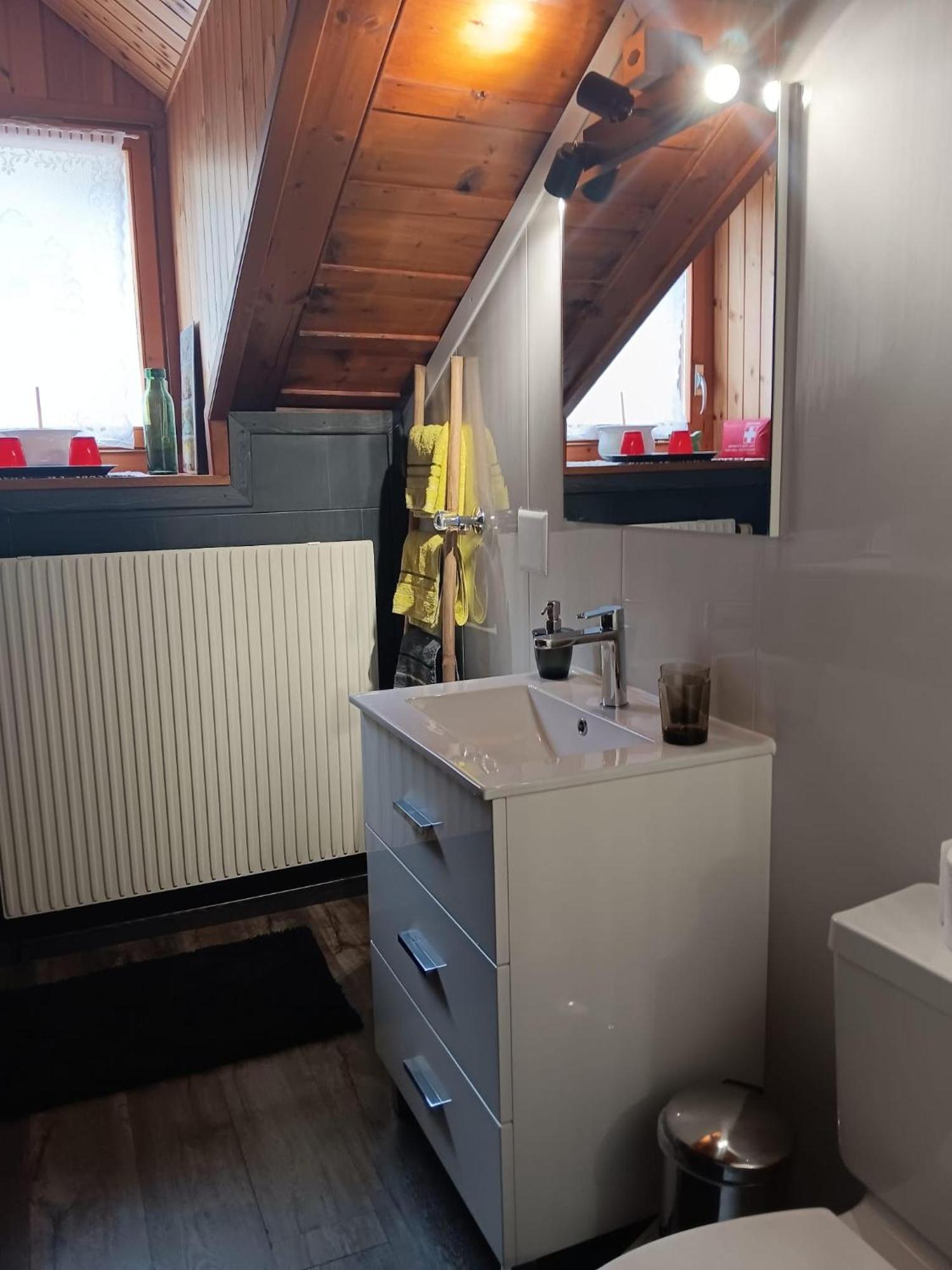 Appartamento Harmony House Salvan Esterno foto